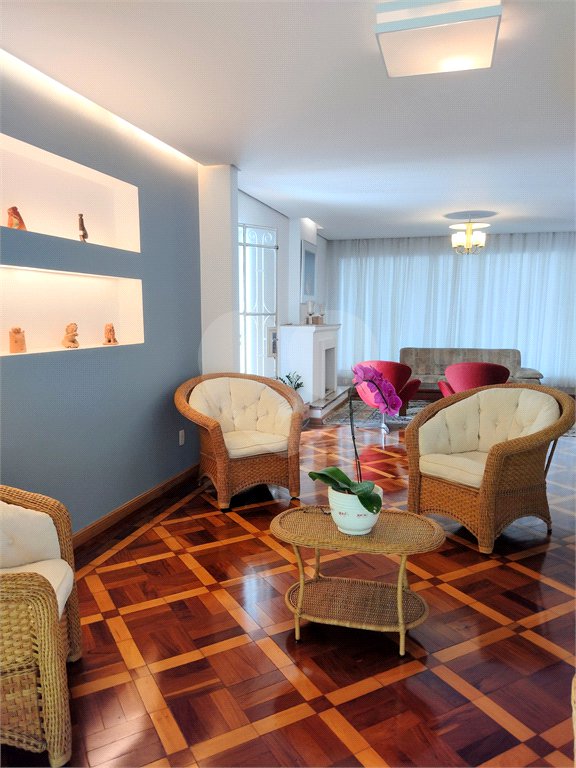 Sobrado à venda com 3 quartos, sendo 1 suíte, em Jardim São Paulo(zona Norte), São Paulo, SP