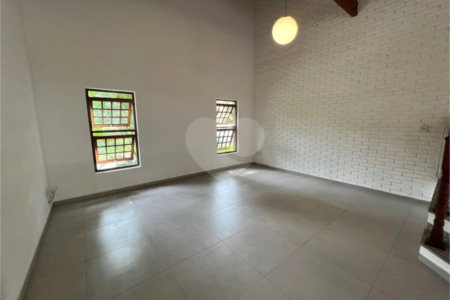 Casa à venda ou para alugar com 4 quartos, sendo 3 suítes, no condomínio Estância Marambaia, Vinhedo - SP