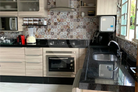 Casa Térrea à venda com 3 quartos em Jardim Alvinópolis, Atibaia, SP
