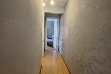 Casa à venda com 3 quartos, sendo 1 suíte, no condomínio Smallville, São Paulo - SP