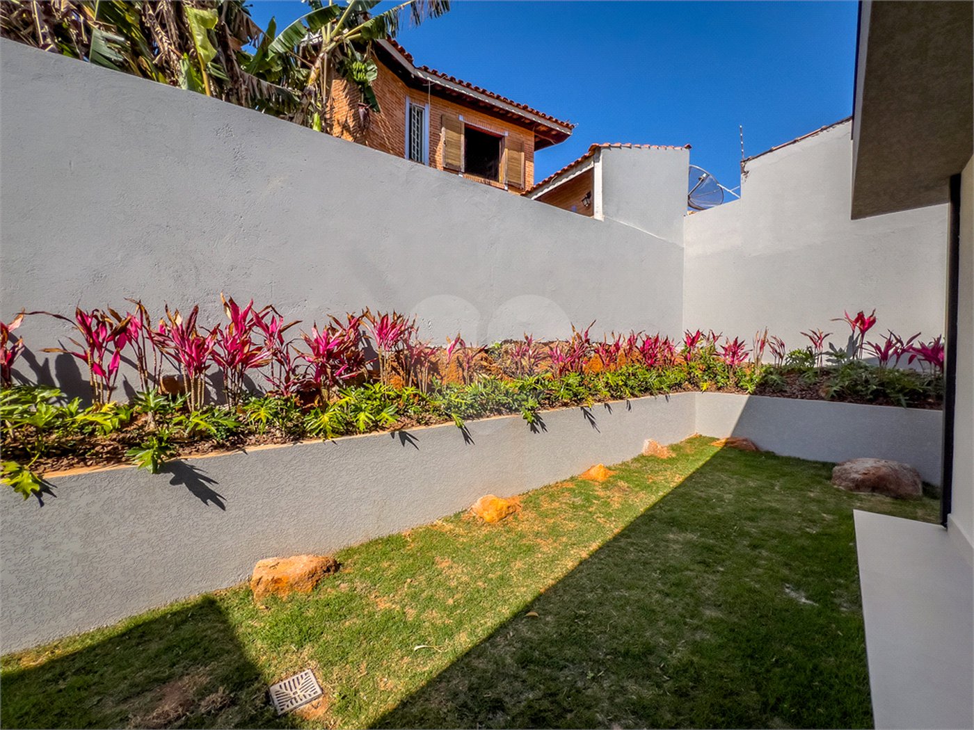 Casa à venda com 3 suítes em Jardim Paulista, Atibaia, SP
