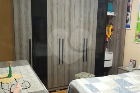 Casa à venda com 4 quartos em Jardim Guimarães, Guarulhos, SP