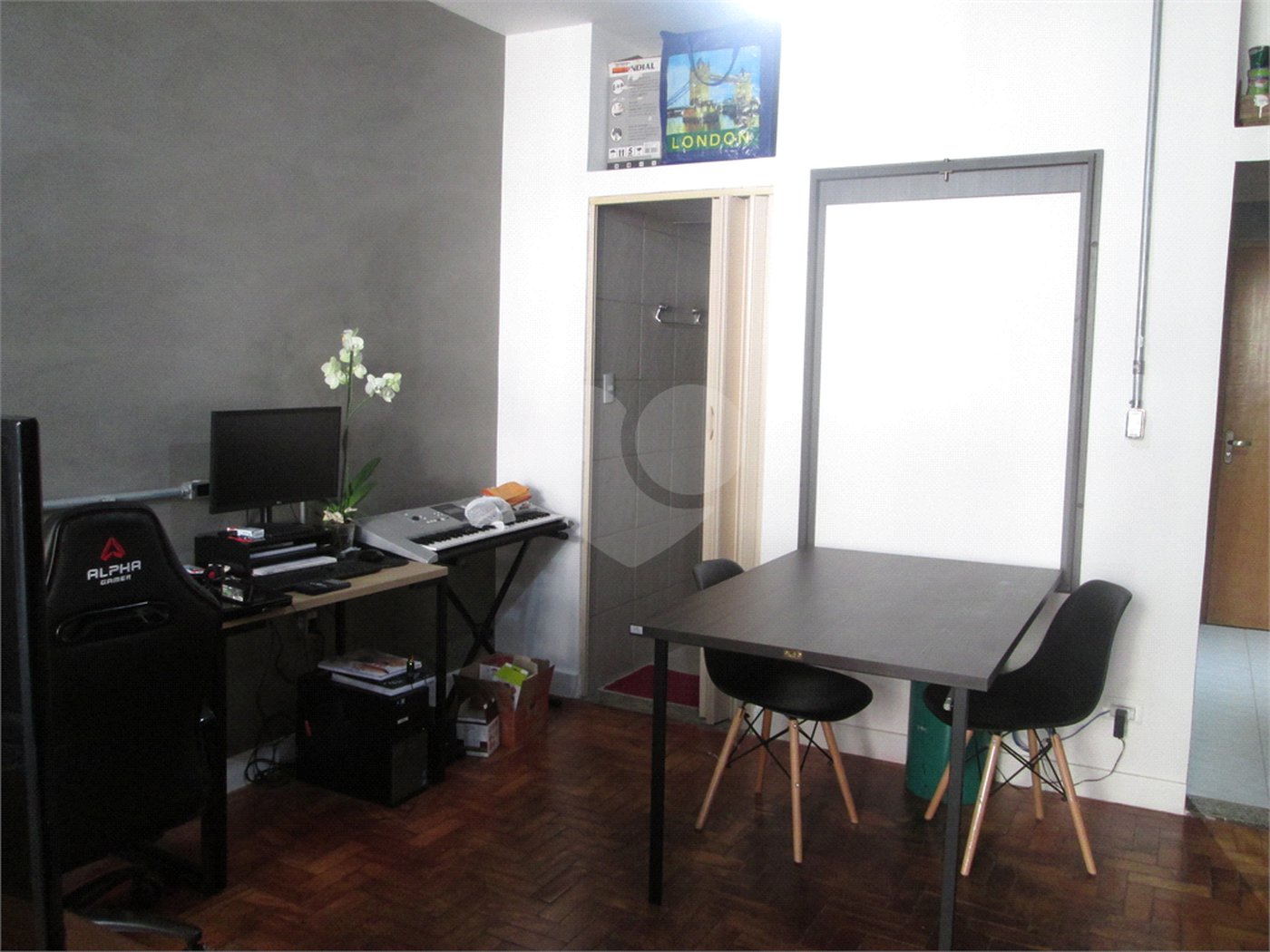 APARTAMENTO TODO REFORMADO!! 1 dormitório. Bairro da Bela Vista. Área Útil: 36 m².