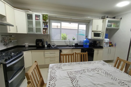 Casa à venda com 4 quartos, sendo 1 suíte, no condomínio Jardim Reserva Bom Viver de Indaiatuba, Indaiatuba - SP