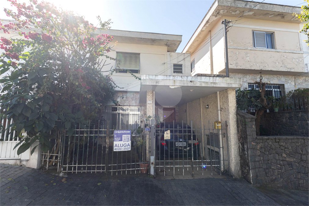 Sobrado à venda com 3 quartos, sendo 1 suíte,  em Jardim Ataliba Leonel, São Paulo, SP