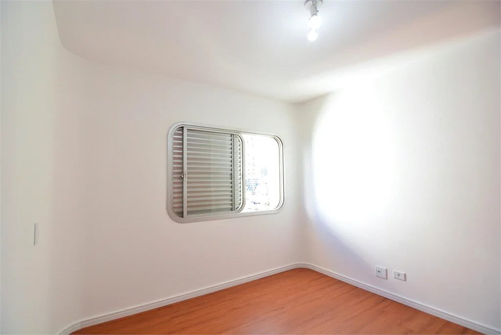 Apartamento à venda com 4 quartos, sendo 2 suítes, em Brooklin Paulista, São Paulo, SP