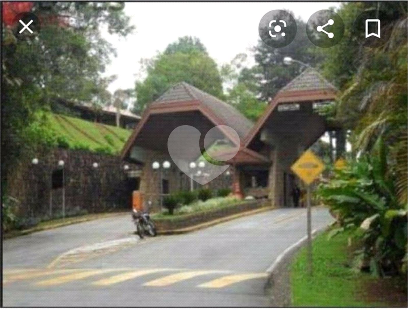 Casa à venda com 3 quartos, sendo 2 suítes, no condomínio Alpes da Cantareira, Mairiporã - SP