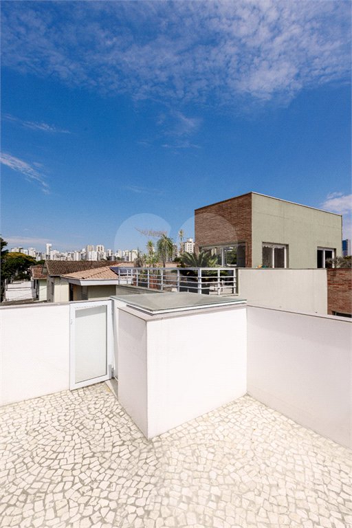 Sobrado à venda com 3 quartos, sendo 1 suíte,  em Brooklin Paulista, São Paulo, SP