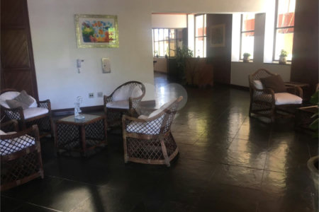 Apartamento à venda com 3 quartos, sendo 1 suíte, em Parque Enseada, Guarujá, SP