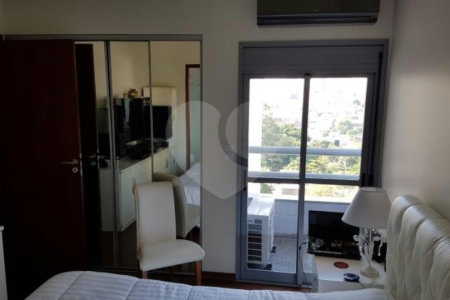 Apartamento à venda com 3 quartos, sendo 1 suíte, em Vila Paulicéia, São Paulo, SP