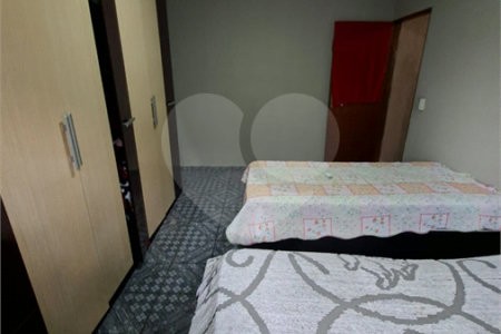 Casa à venda com 4 quartos, sendo 1 suíte,  em Vila Santa Maria, Guarulhos, SP