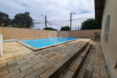 Casa à venda com 3 quartos, sendo 1 suíte,  em Jardim Aruan, Caraguatatuba, SP