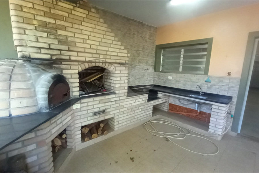 Sobrado à venda com 4 quartos, sendo 2 suítes, em Tremembé, São Paulo, SP