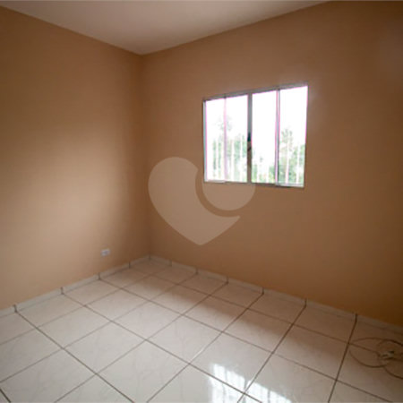 Casa à venda com 2 quartos em Reneville, Mairinque, SP