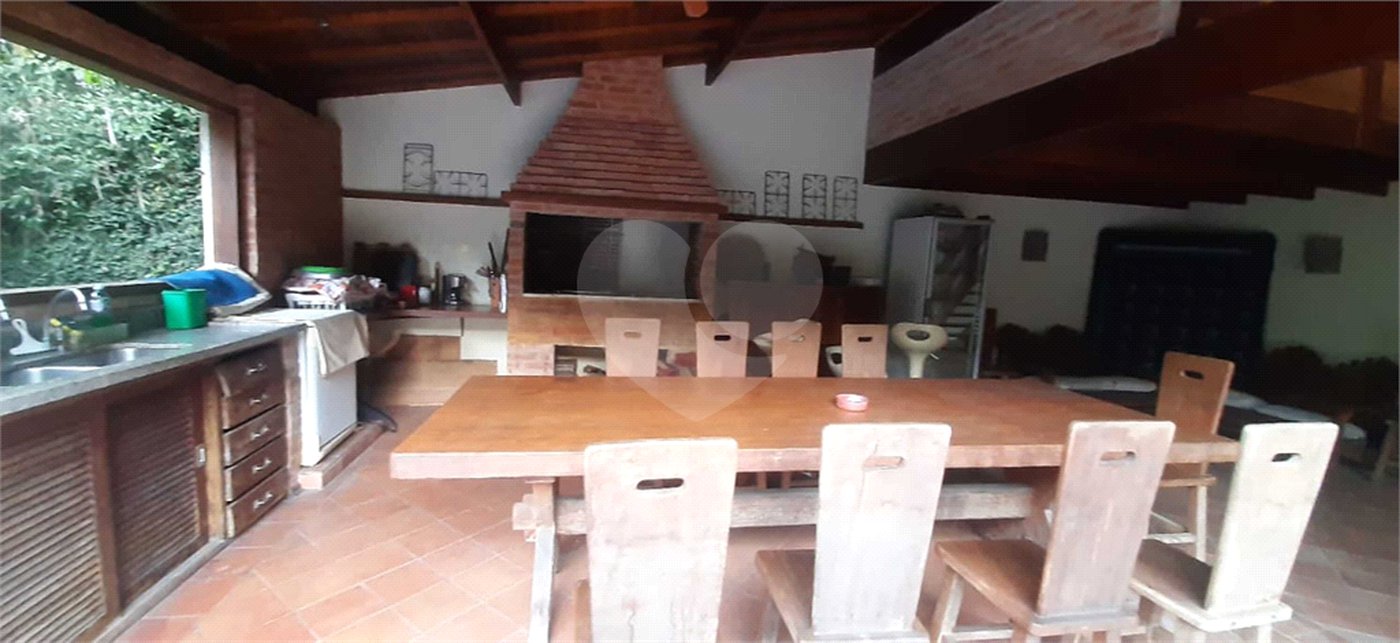 Casa à venda ou para alugar com 4 quartos, sendo 2 suítes, em Serra da Cantareira, Mairiporã, SP