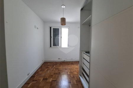 Sobrado à venda com 3 quartos, sendo 1 suíte, em Chácara Santo Antônio, São Paulo, SP