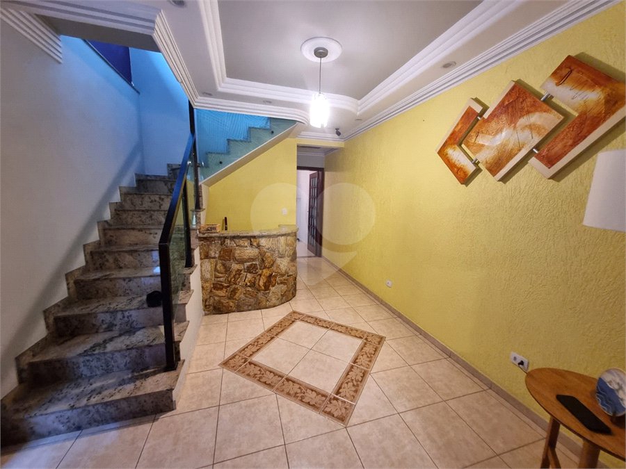 Sobrado à venda com 4 quartos, sendo 2 suítes, em Vila Barreto, São Paulo, SP