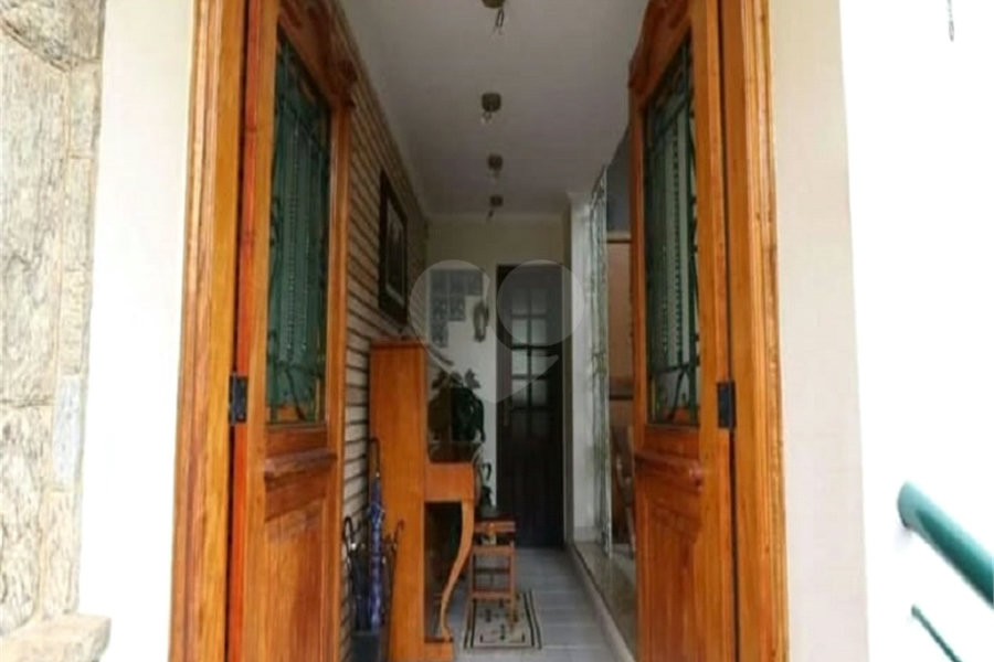 Sobrado à venda com 4 quartos, sendo 2 suítes, em Tremembé, São Paulo, SP