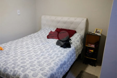 Casa à venda com 3 quartos, sendo 1 suíte, em Jardim Cris, São Paulo, SP