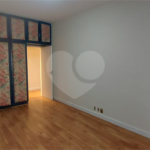 Apartamento à venda com 4 quartos, sendo 1 suíte,  em Laranjeiras, Rio de Janeiro, RJ