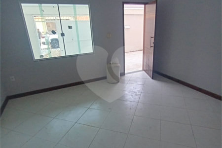 Casa à venda com 4 quartos, sendo 1 suíte, em Campo Grande, Rio de Janeiro, RJ