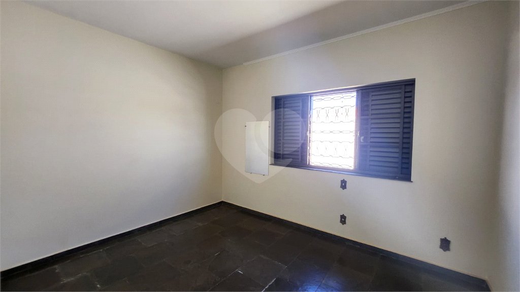 Casa à venda com 3 quartos, sendo 2 suítes, em Jardim Europa (vila Xavier), Araraquara, SP