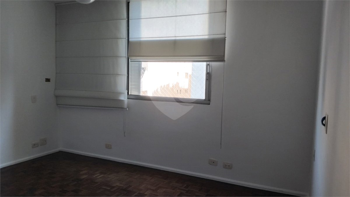 Apartamento à venda ou para alugar com 3 quartos, sendo 1 suíte, em Itaim Bibi, São Paulo, SP