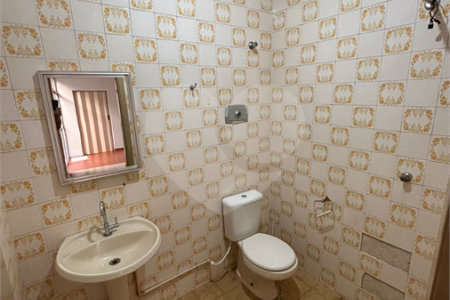 Sobrado à venda com 4 quartos no Centro, Salto, SP