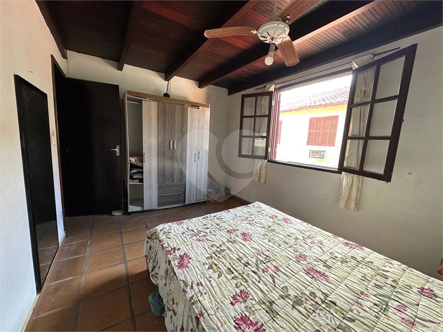 Casa em condomínio à venda com 2 quartos, sendo 1 suíte, em Ogiva, Cabo Frio, RJ