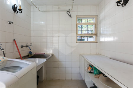 Casa à venda com 3 suítes em Alto de Pinheiros, São Paulo, SP