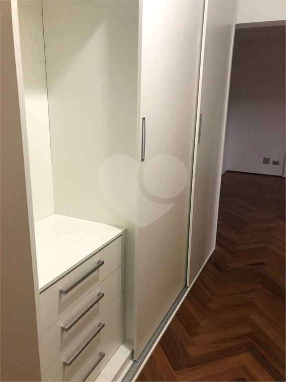 Apartamento à venda com 4 suítes em Vila Suzana, São Paulo, SP