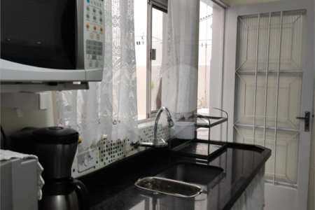 Sobrado à venda com 1 suíte em Jardim Luciana, Itaquaquecetuba, SP