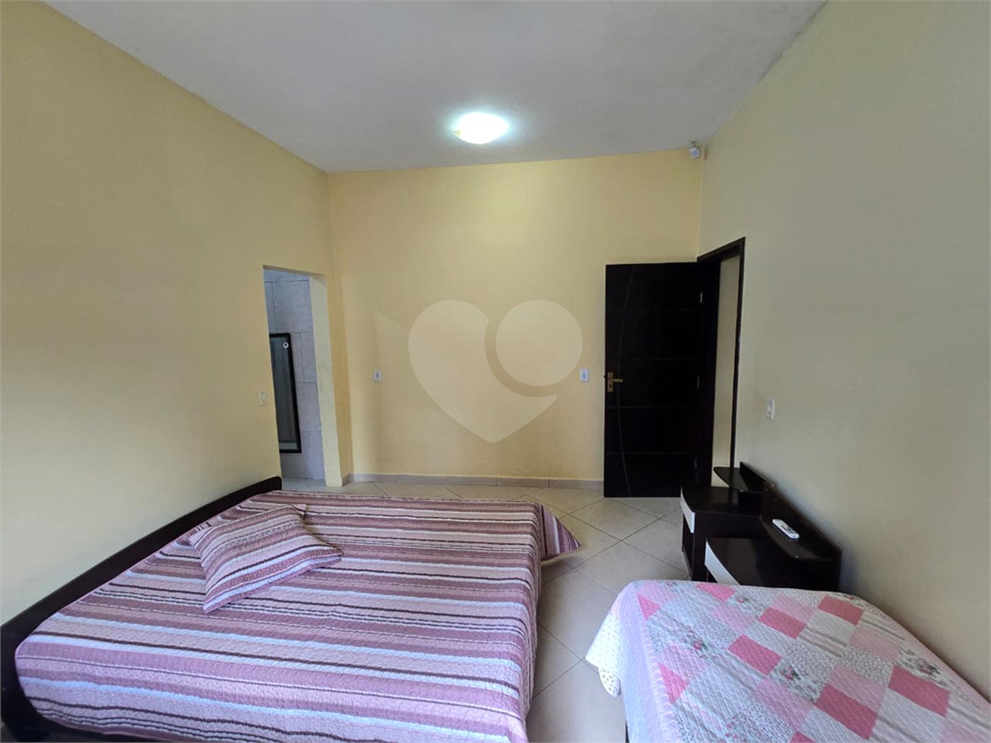 Chácara à venda com 3 quartos, sendo 1 suíte, em Cercadinho, Alambari, SP