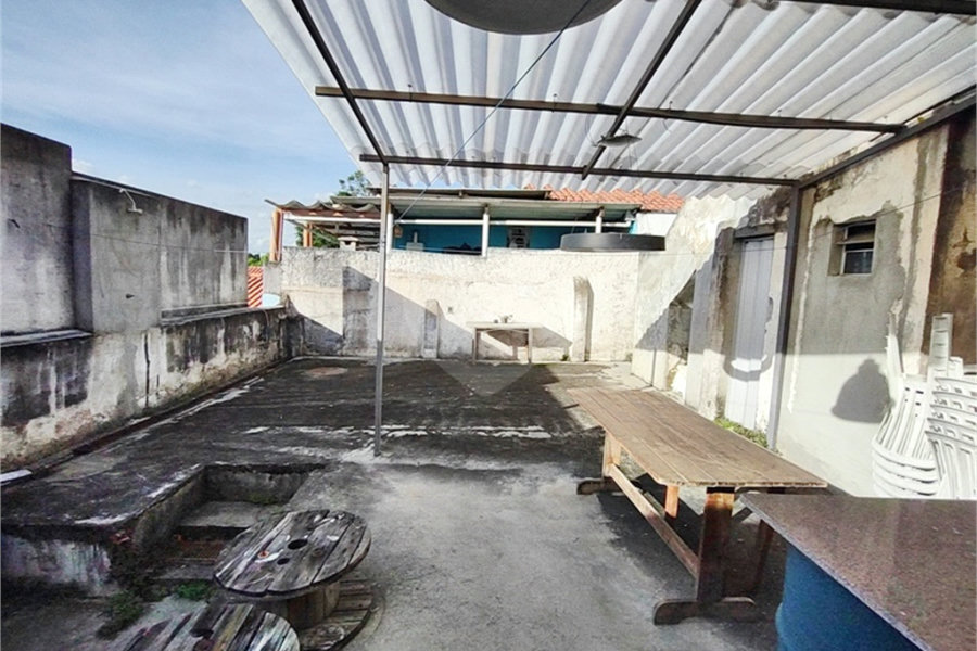 Terreno à venda com 3 quartos em Vila Mazzei, São Paulo, SP