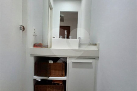 Apartamento à venda com 2 suítes em Indianópolis, São Paulo, SP