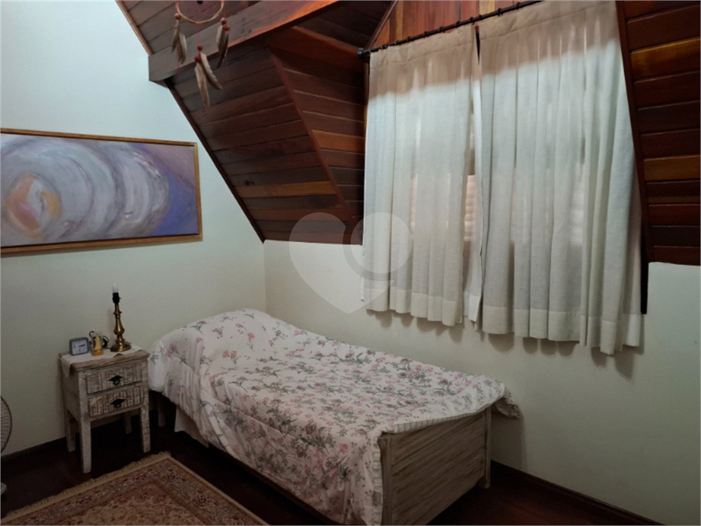 Sobrado à venda com 4 quartos, sendo 2 suítes,  em Jardim Leonor, São Paulo, SP