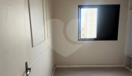Apartamento à venda ou para alugar com 3 quartos, sendo 1 suíte,  em Santa Teresinha, São Paulo, SP