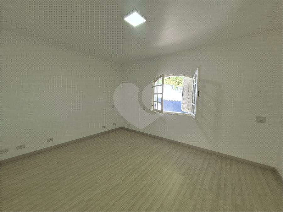 Casa à venda com 2 suítes no condomínio Alpes da Cantareira, Mairiporã - SP