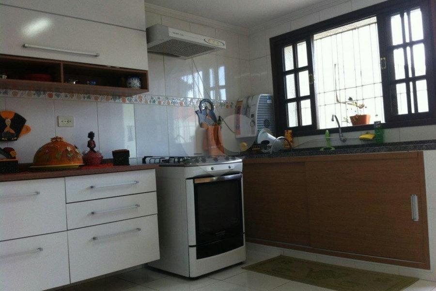 Sobrado à venda com 3 quartos, sendo 1 suíte, em Vila Guilherme, São Paulo, SP