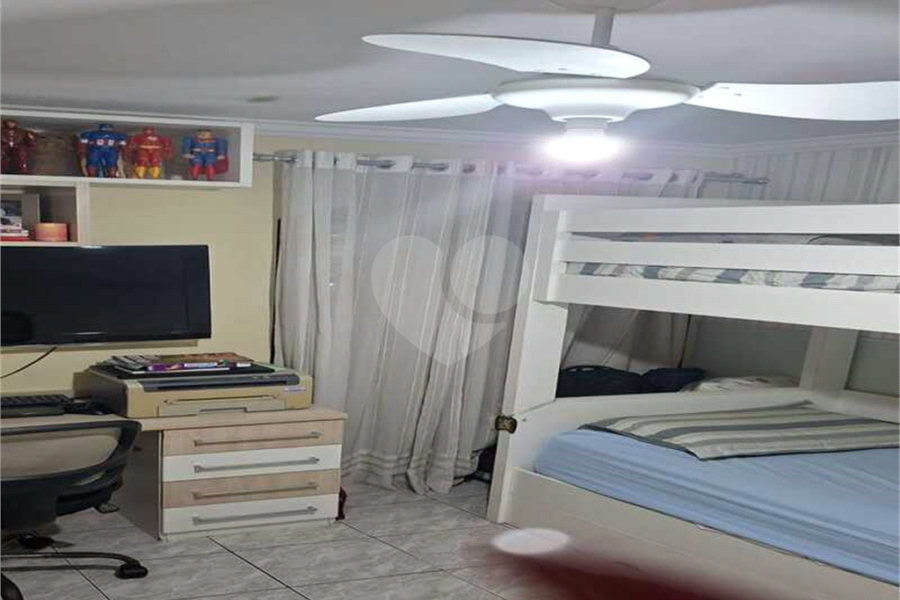 Sobrado à venda com 2 quartos, sendo 1 suíte, em Vila Nova Cachoeirinha, São Paulo, SP