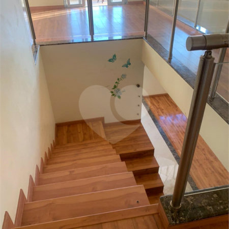 Casa à venda ou para alugar com 4 quartos, sendo 2 suítes, no condomínio Tereza Cristina, Jundiaí - SP