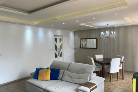 Apartamento à venda com 3 quartos em República, São Paulo, SP