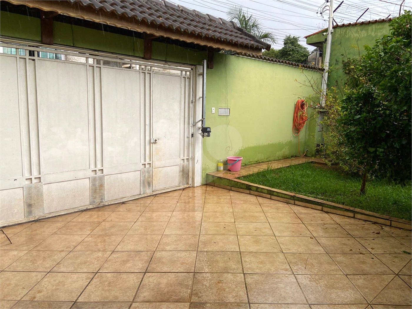 Casa à venda com 3 quartos, sendo 1 suíte,  em Jardim Fonte Áurea, Poá, SP