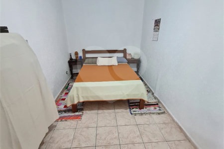 Casa à venda com 6 quartos em Vila dos Remédios, São Paulo, SP