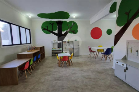 Cobertura Espaçosa, cheia de conforto e aconchego.