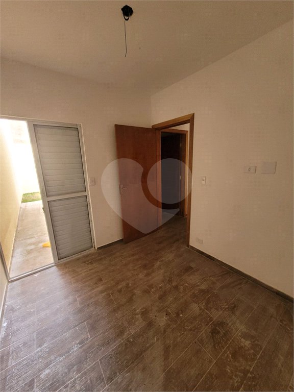 Casa à venda com 3 quartos, sendo 1 suíte,  no condomínio Vale dos Gansos, Mairiporã - SP
