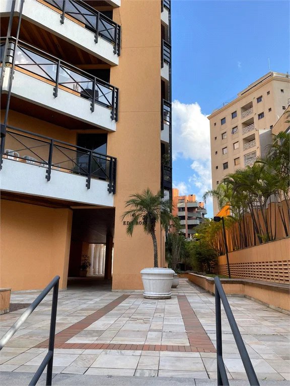 Apartamento à venda com 4 quartos, sendo 2 suítes,  em Jardim Ampliação, São Paulo, SP
