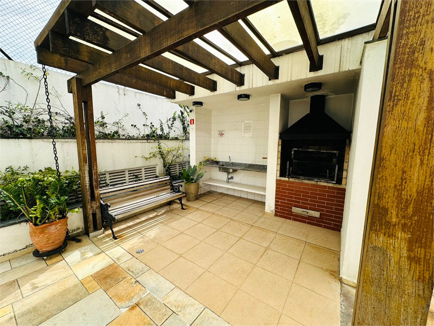 Apartamento à venda com 2 quartos, sendo 1 suíte,  em Cidade Monções, São Paulo, SP