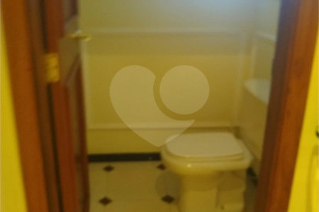 Casa à venda com 4 quartos, sendo 2 suítes, no condomínio Osato, Atibaia - SP