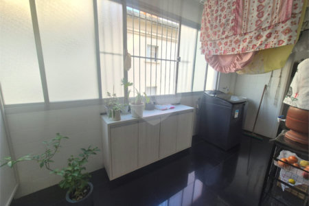Apartamento à venda com 3 quartos, sendo 1 suíte, em Itaim Bibi, São Paulo, SP